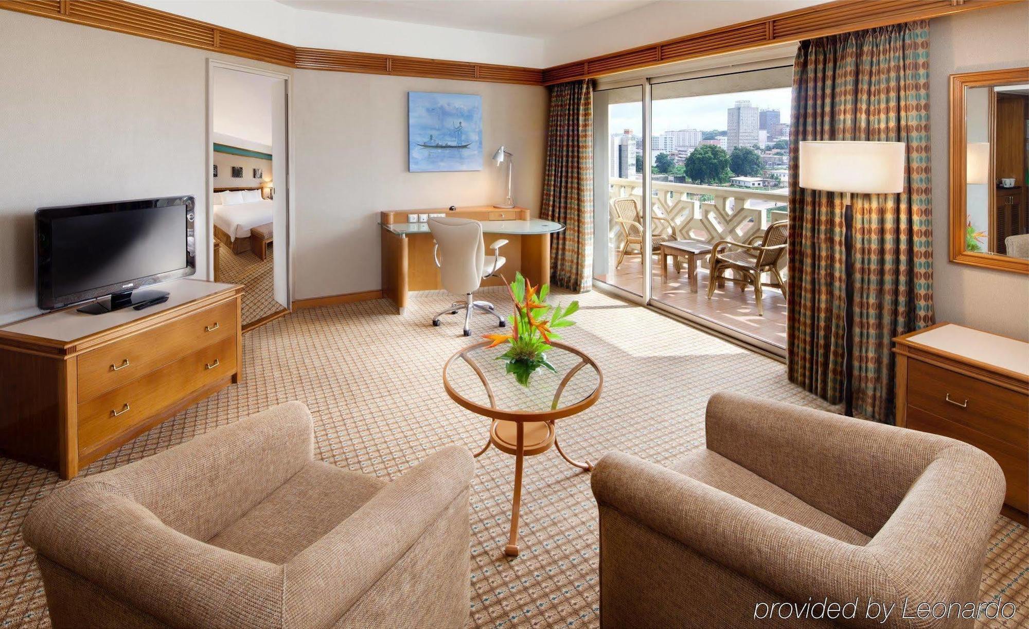 Hilton Yaounde Yaoundé Quarto foto